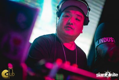 Saturdays with the BKK Invaders ft. DJ Niko Yu ที่ เดอะคลับคอย — photo 54