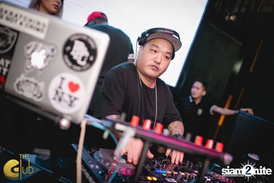 Saturdays with the BKK Invaders ft. DJ Niko Yu ที่ เดอะคลับคอย — photo 58