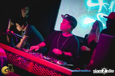 Saturdays with the BKK Invaders ft. DJ Niko Yu ที่ เดอะคลับคอย — photo 62