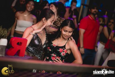 Saturdays with the BKK Invaders ft. DJ Niko Yu ที่ เดอะคลับคอย — photo 77