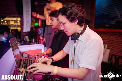 Trasher: Hey Gu Ok at Wine Bridge Plus — photo 29