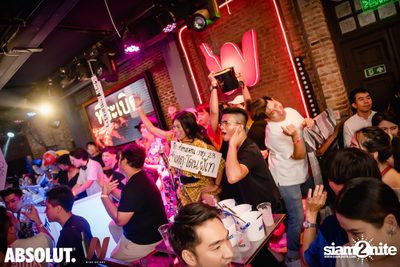 Trasher: Hey Gu Ok at Wine Bridge Plus — photo 125