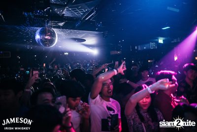 Earth Patravee x Ink Waruntorn x Bean Napasson at Warmup Cafe Chiangmai — photo 61