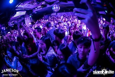 Earth Patravee x Ink Waruntorn x Bean Napasson at Warmup Cafe Chiangmai — photo 109