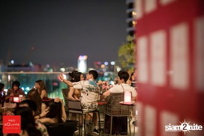 Lady in Red ที่ เรดสแควร์ รูฟท็อป บาร์ — photo 102