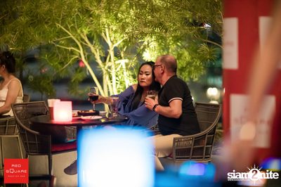 Lady in Red ที่ เรดสแควร์ รูฟท็อป บาร์ — photo 107
