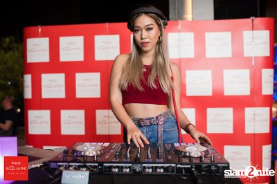 Lady in Red ที่ เรดสแควร์ รูฟท็อป บาร์ — photo 109
