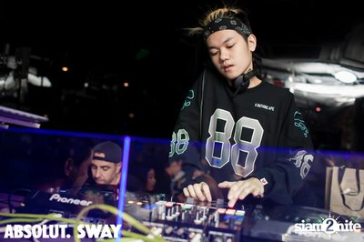 SWAY Birthday Party [October] | ทองหล่อ — photo 25