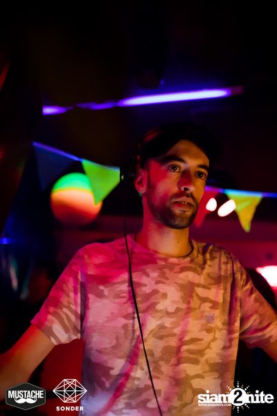 SONDER - NEON in the Jungle ft. Coran x Neil Thorpe x Nukier ที่ มัสแตช แบงค็อก — photo 8