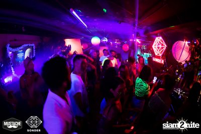 SONDER - NEON in the Jungle ft. Coran x Neil Thorpe x Nukier ที่ มัสแตช แบงค็อก — photo 13