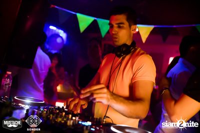 SONDER - NEON in the Jungle ft. Coran x Neil Thorpe x Nukier ที่ มัสแตช แบงค็อก — photo 35