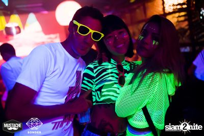 SONDER - NEON in the Jungle ft. Coran x Neil Thorpe x Nukier ที่ มัสแตช แบงค็อก — photo 36