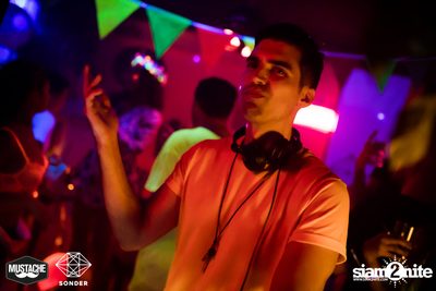 SONDER - NEON in the Jungle ft. Coran x Neil Thorpe x Nukier ที่ มัสแตช แบงค็อก — photo 39