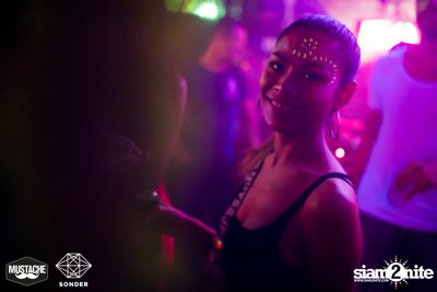 SONDER - NEON in the Jungle ft. Coran x Neil Thorpe x Nukier ที่ มัสแตช แบงค็อก — photo 40