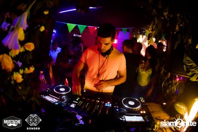 SONDER - NEON in the Jungle ft. Coran x Neil Thorpe x Nukier ที่ มัสแตช แบงค็อก — photo 41