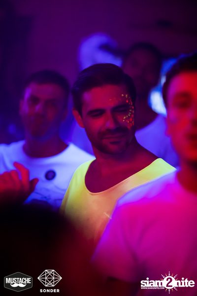 SONDER - NEON in the Jungle ft. Coran x Neil Thorpe x Nukier ที่ มัสแตช แบงค็อก — photo 49