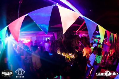 SONDER - NEON in the Jungle ft. Coran x Neil Thorpe x Nukier ที่ มัสแตช แบงค็อก — photo 80