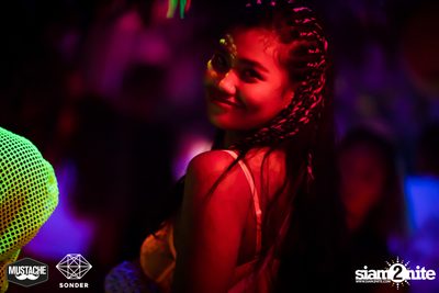 SONDER - NEON in the Jungle ft. Coran x Neil Thorpe x Nukier ที่ มัสแตช แบงค็อก — photo 81