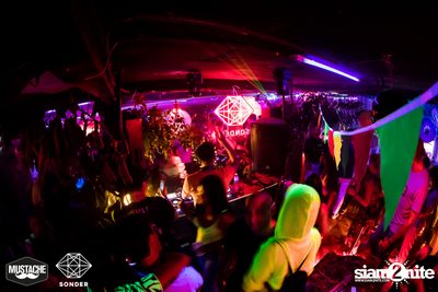 SONDER - NEON in the Jungle ft. Coran x Neil Thorpe x Nukier ที่ มัสแตช แบงค็อก — photo 82