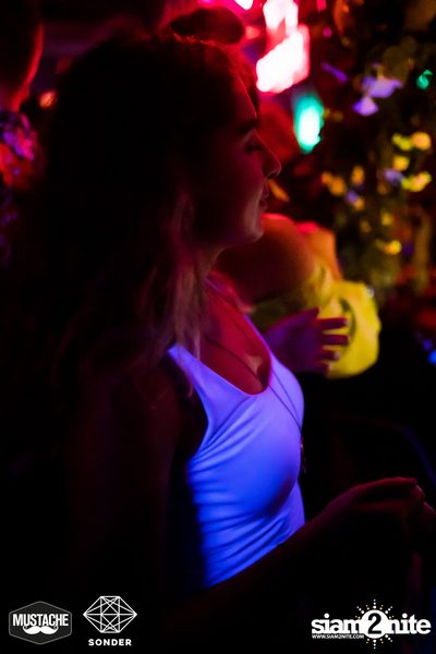 SONDER - NEON in the Jungle ft. Coran x Neil Thorpe x Nukier ที่ มัสแตช แบงค็อก — photo 92