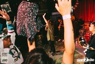 HEREr X Snowy Present Me'day: Proposal Live in Bangkok ที่ พาร์คกิ้ง ทอยส์ — photo 58