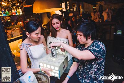 HEREr X Snowy Present Me'day: Proposal Live in Bangkok ที่ พาร์คกิ้ง ทอยส์ — photo 167