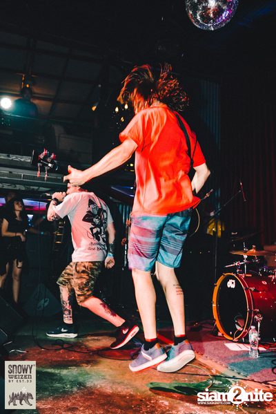 HEREr X Snowy Present Me'day: Proposal Live in Bangkok ที่ พาร์คกิ้ง ทอยส์ — photo 319