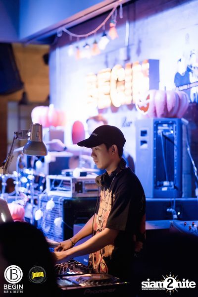 CD Guntee x Nicecnx ที่ บีกิน บาร์ — photo 96