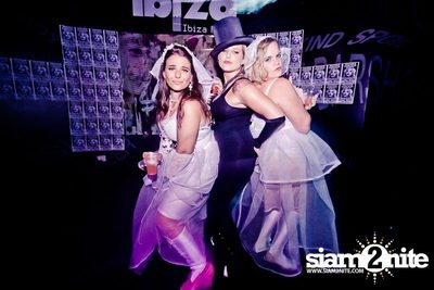 Trasher: Madonna Gone Wild Party — photo 48