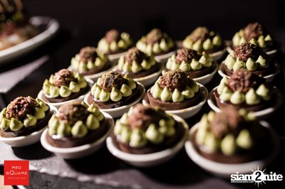 Vodka Journey Night Party ที่ เรดสแควร์ รูฟท็อป บาร์ — photo 8