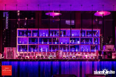 Vodka Journey Night Party ที่ เรดสแควร์ รูฟท็อป บาร์ — photo 9