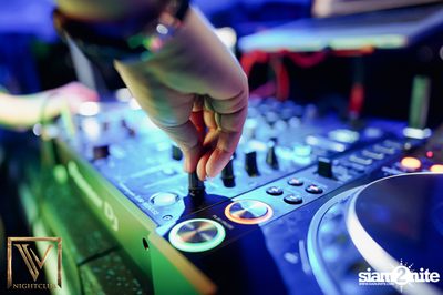 Saturday Night at V Nightclub — photo 34