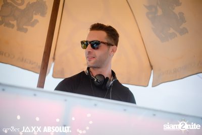 amBar Pool Party ที่ Four Points by Sheraton — photo 23
