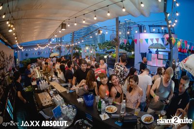 amBar Pool Party ที่ Four Points by Sheraton — photo 69