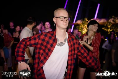 Belvedere pres. Mustache Takeover at Spectrum Lounge & Bar — photo 13