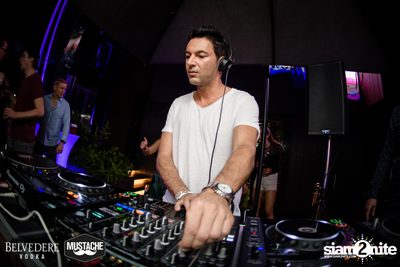 Belvedere pres. Mustache Takeover at Spectrum Lounge & Bar — photo 32