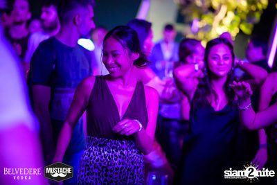 Belvedere pres. Mustache Takeover at Spectrum Lounge & Bar — photo 36
