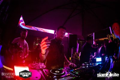 Belvedere pres. Mustache Takeover at Spectrum Lounge & Bar — photo 92