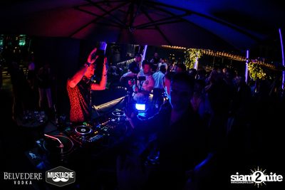 Belvedere pres. Mustache Takeover at Spectrum Lounge & Bar — photo 93