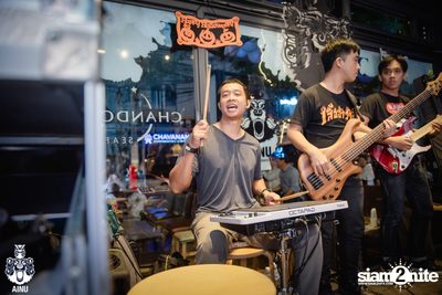 Friday Night at Ainu Bar — photo 15