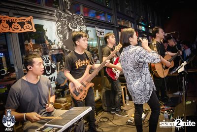 Friday Night at Ainu Bar — photo 17