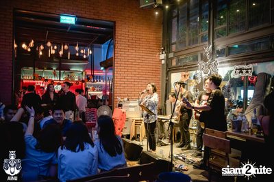 Friday Night at Ainu Bar — photo 75