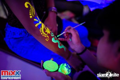 Neon BeatZ Party at MIXX Bangkok — photo 9
