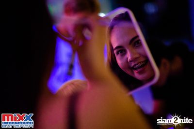 Neon BeatZ Party at MIXX Bangkok — photo 27