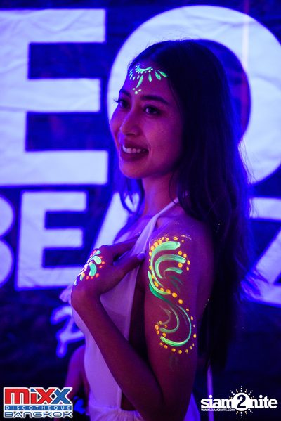 Neon BeatZ Party at MIXX Bangkok — photo 33