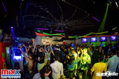 Neon BeatZ Party at MIXX Bangkok — photo 95