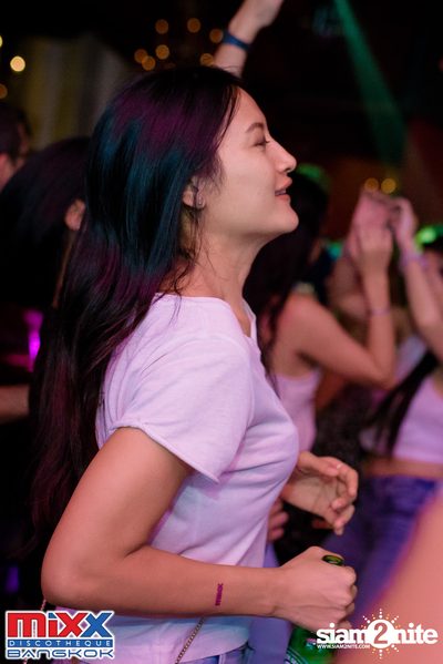 Neon BeatZ Party at MIXX Bangkok — photo 102