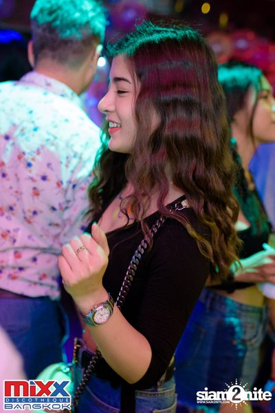 Neon BeatZ Party at MIXX Bangkok — photo 103