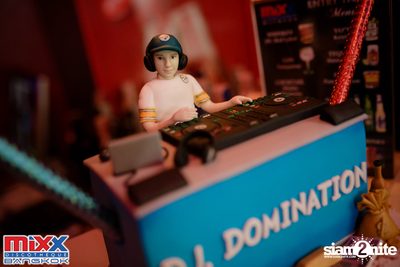 Neon BeatZ Party at MIXX Bangkok — photo 115