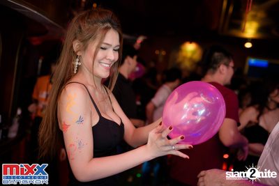 Neon BeatZ Party at MIXX Bangkok — photo 134